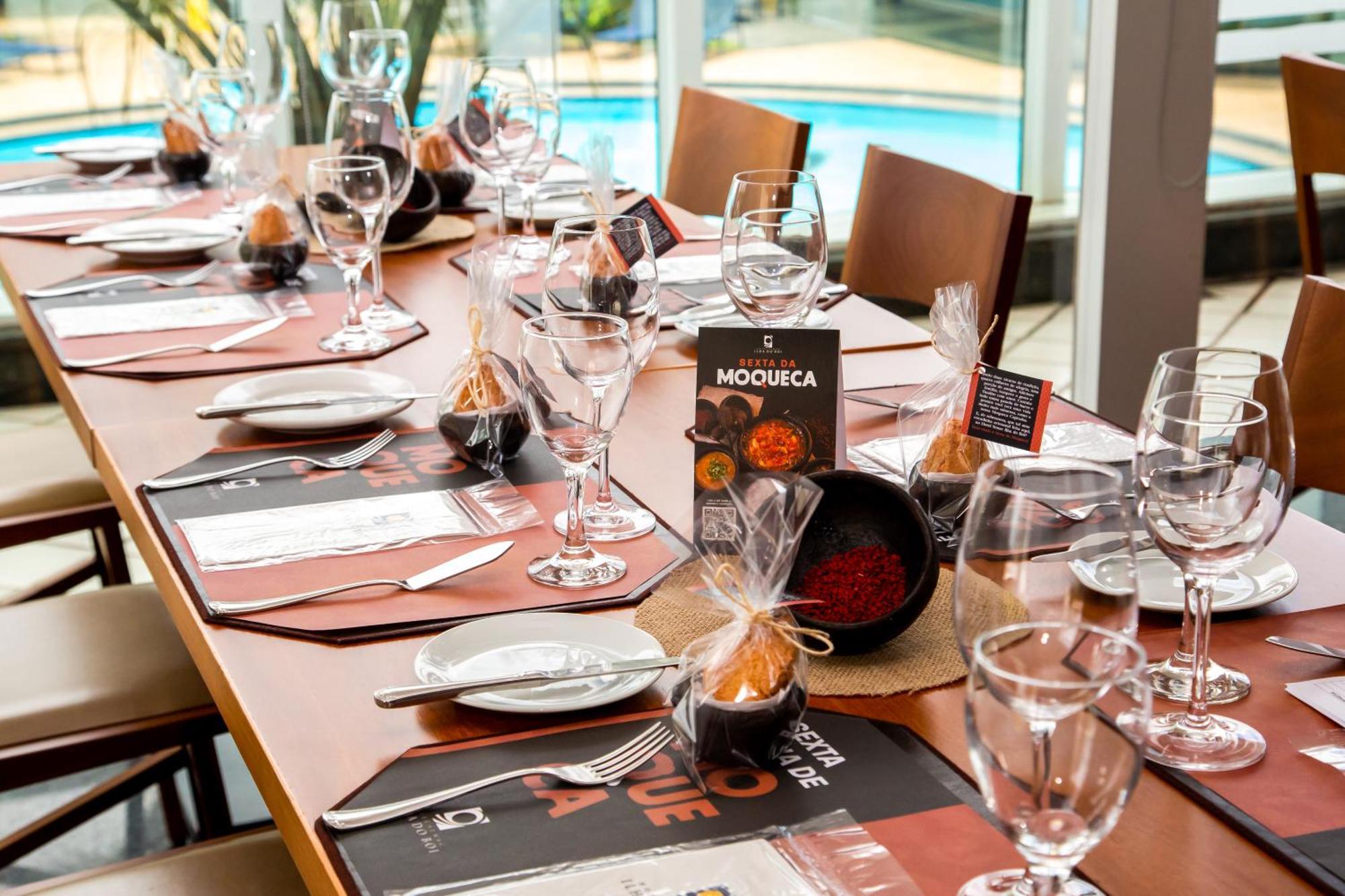 Hotel Senac Ilha Do Boi Vitória Eksteriør bilde A table set for a wine tasting